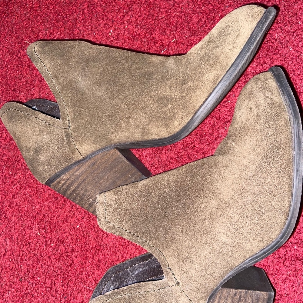 Steve Madden ankle booties